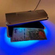Detector LED de Billetes... 2