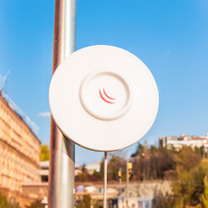Router MikroTik RBDISC-5ND... 2